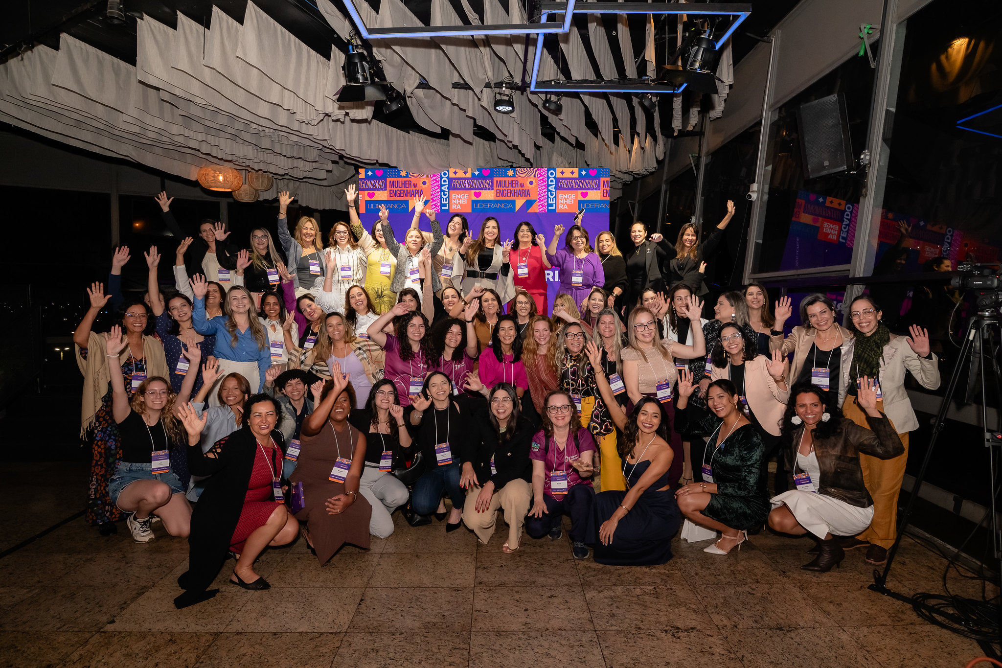 Participantes ao final do evento: força crescente da participação feminina no Sistema Confea/Crea