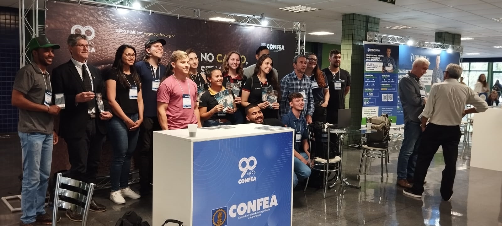 Representante Nilson Cardoso estande do Confa