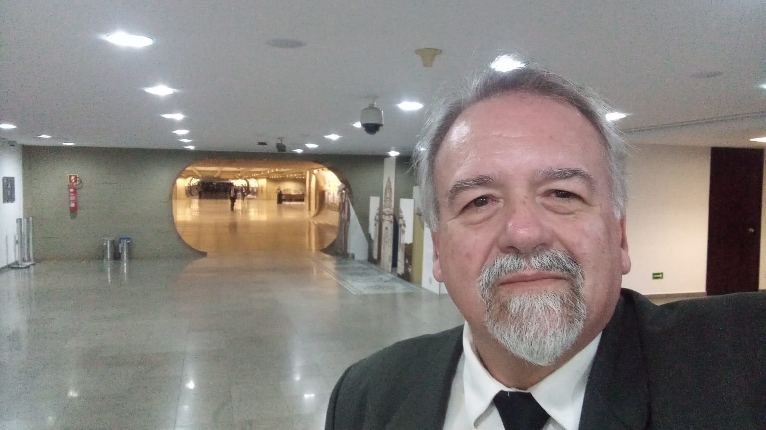 Geólogo Ronaldo Malheiros é conselheiro federal e apresenta aspectos gerais sobre as placas tectônicas do continente sul-americano