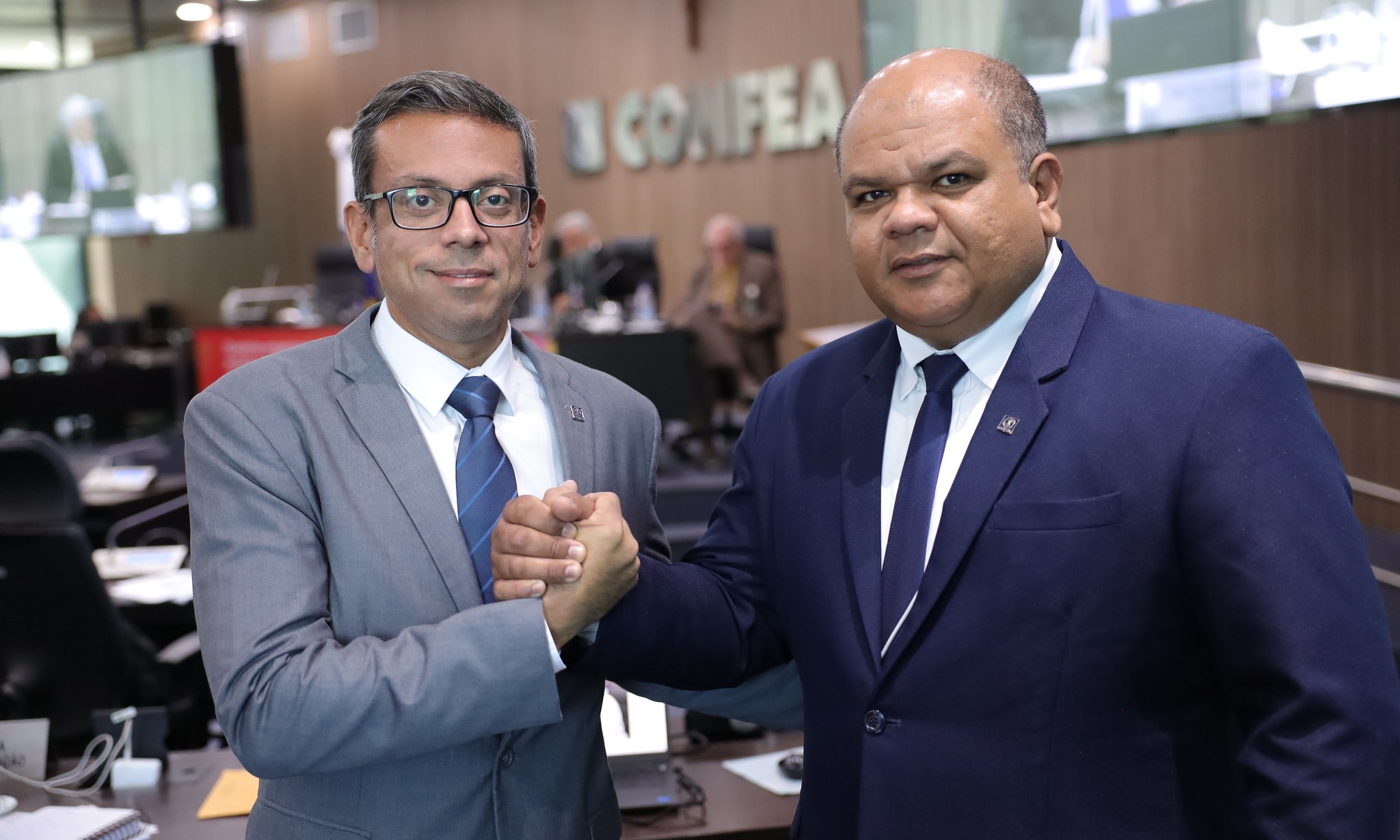 Conselheiros Francisco Rui Ferreira Machado Júnior e Mairton Santos (suplente)