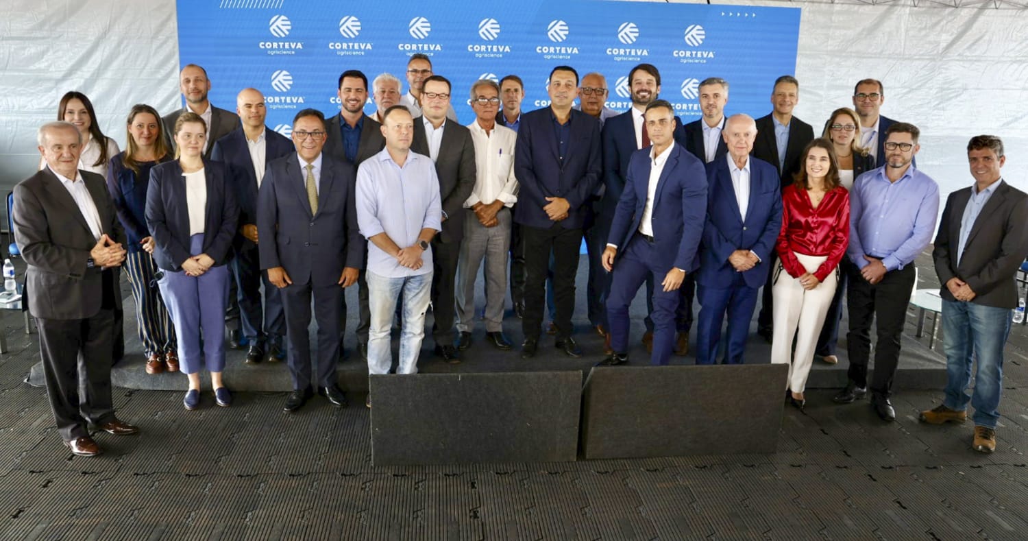 corteva-autoridades-2.jpeg