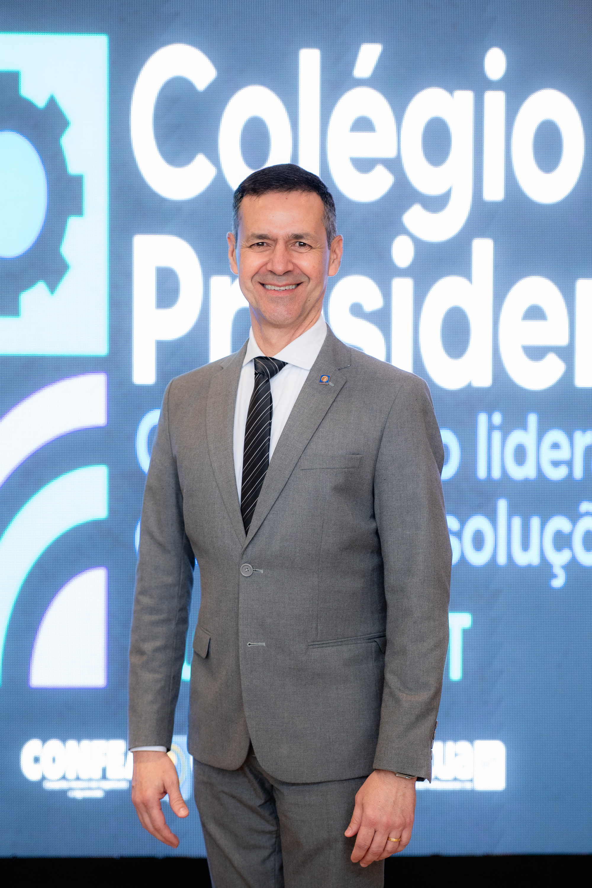 Coordenador do Colégio de Presidentes, eng. civ. Lamartine Moreira