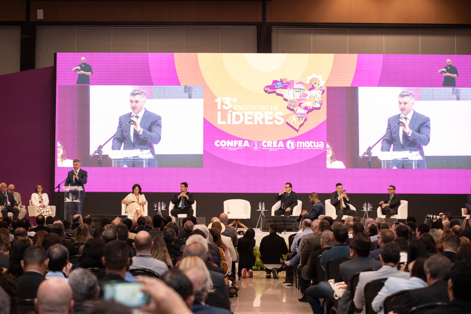 Novo presidente do Confea, eng. Vinicius Marchese, saudou os profissionais do Sistema