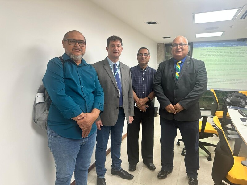 Representantes do Crea-MA e o presidente em exercício do Confea, eng. eletric. Evânio Nicoleit e o conselheiro federal eng. eletric. Genilson Pavão