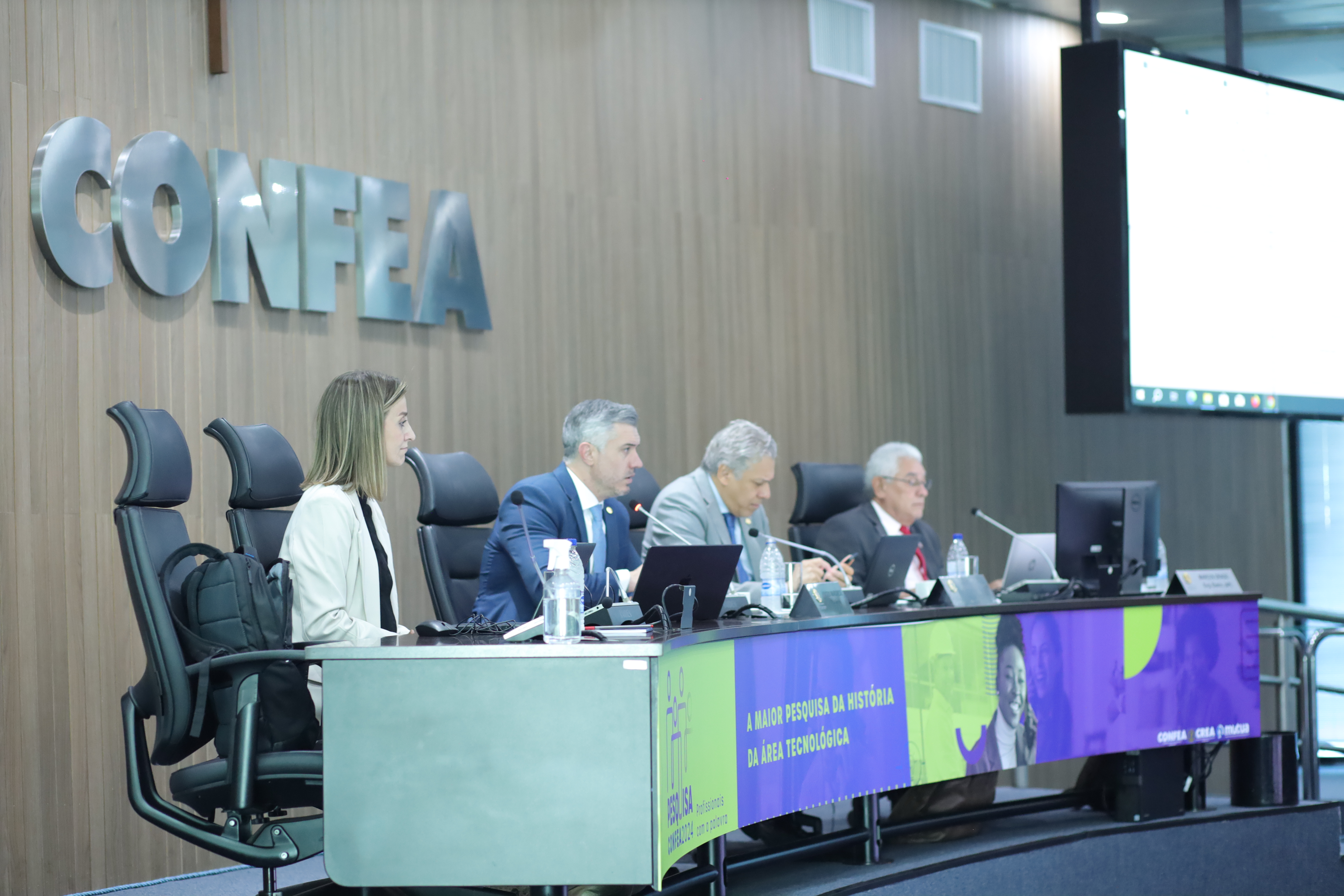 Plenário aprovou nomes indicados pela Comissão do Mérito para a homenagem ao Mérito 2025