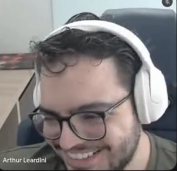 Desenvolvimento do site foi conduzido por Alanna Berdine e Arthur Leardini 