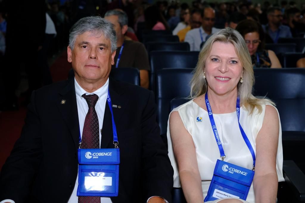 Coordenador da Ceap, Luiz Lucchesi, e presidente da Abenge, Adriana Tonini
