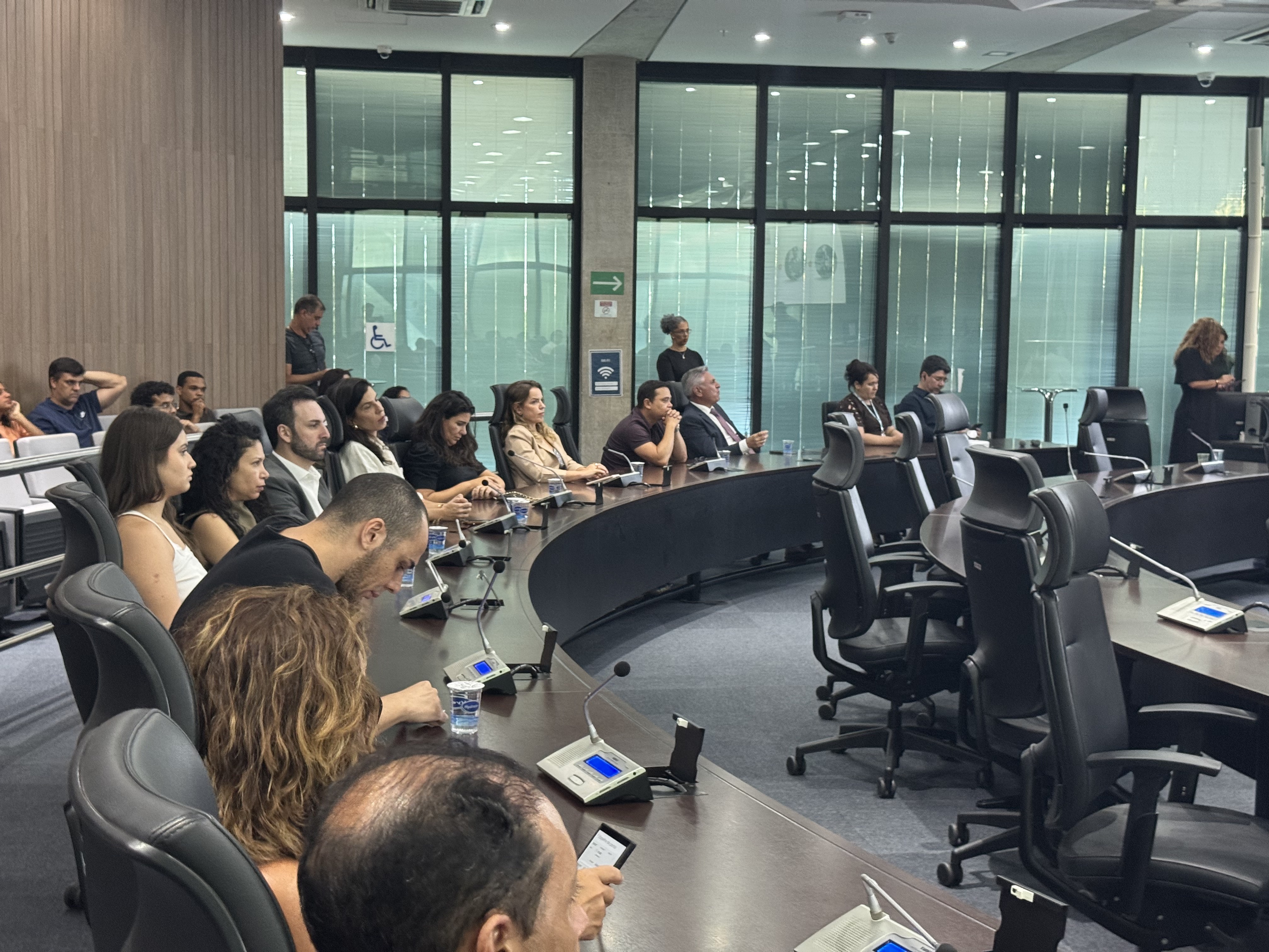 Parte do público que acompanhou a palestra