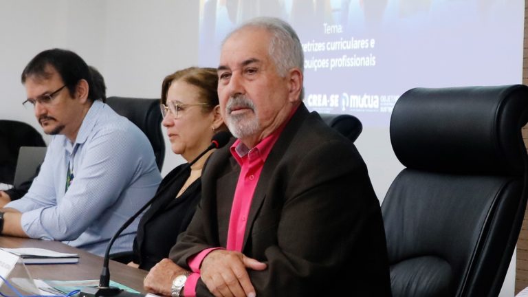 Presidente do Crea-SE, Jorge Roberto Silveira