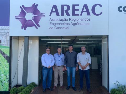 Fernando Pereira (último à direita) ao lado de outros participantes da Show Rural