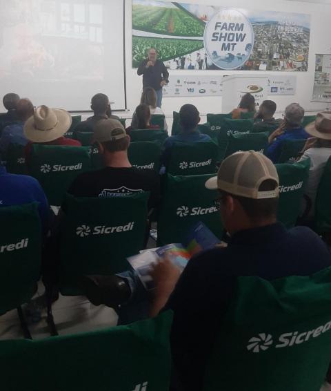 Presidente Juares Samaniego (Crea-MT) apresentou um panorama do papel do Sistema Confea/Crea e Mútua para a sociedade