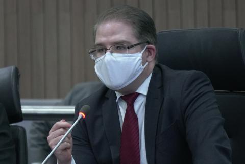 Procurador Jurídico do Confea, Igor Garcia descreve a intenção do Conselho ao questionar as resoluções do CFT