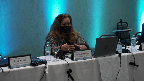 Coordenadora Nacional das Comissões de Ética, Carmem Eleonôra: emoção ao manifestar pesar aos amigos Antonio Carlos de Aragão e José Luiz da Mota Menezes