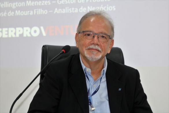 Analista do Dep. de Negócios do Governo Federal, José de Moura