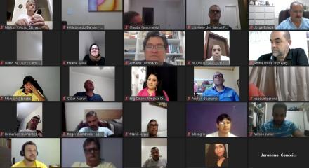foto apresenta inspetores do Crea Bahia em videoconferência