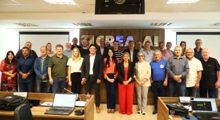 Participantes da segunda reunião ordinária do Colégio de Entidades Nacionais (Cden) em Maceió