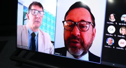 Vice-presidente Evânio Nicoleit e presidente do Confea, eng. civ. Joel Krüger, conduziram a plenária em participações remotas de Portugal