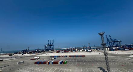 Obras da primeira etapa do porto de Chancay, a 70 quilômetros da capital peruana: parceria com a China poderá representar porta do Brasil para o Pacífico