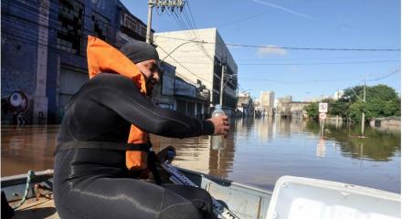 coleta de água no Guaíba