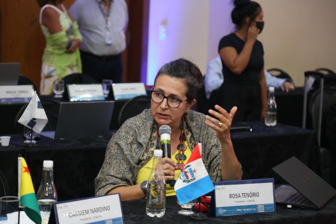 Presidente do Crea-AL, eng. civ. Rosa Tenório, apresentou propostas da região