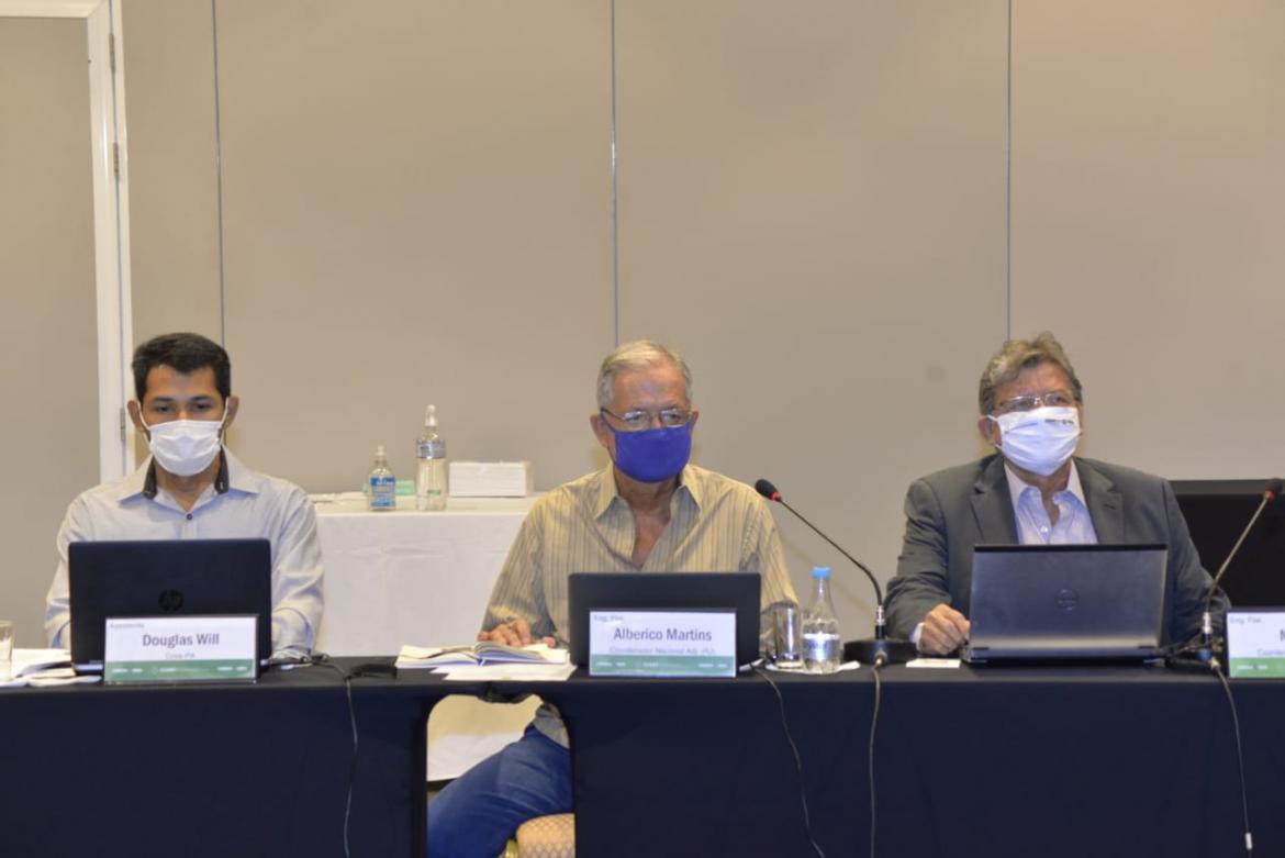 (da esq.p/dir.) Douglas Will, assistente, Alberíco e Moreira