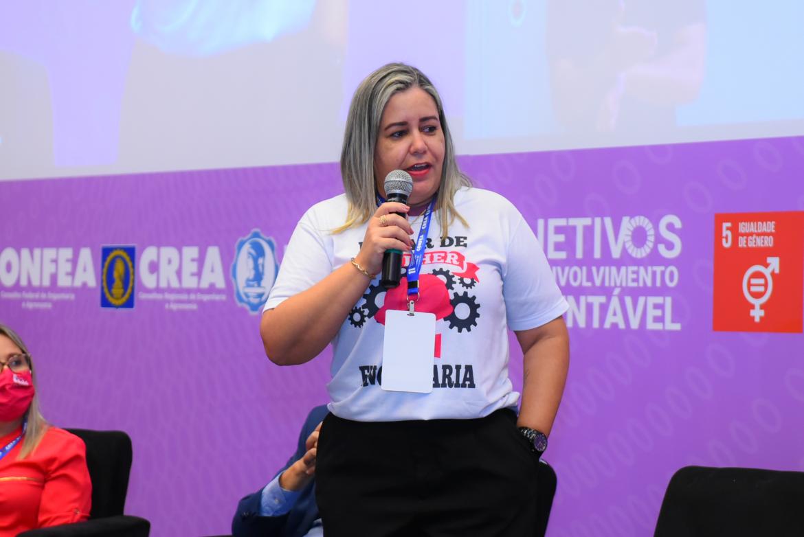 Diretora do Confea, a engenheira mecânica Michele Ramos permanecerá no Comitê Gestor do Programa Mulher em 2022