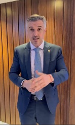 Presidente Vinicius Marchese saúda o empenho dos presidentes dos Creas e dos conselheiros federais em favor da aprovação da matéria que atualiza a Lei 5.194/66