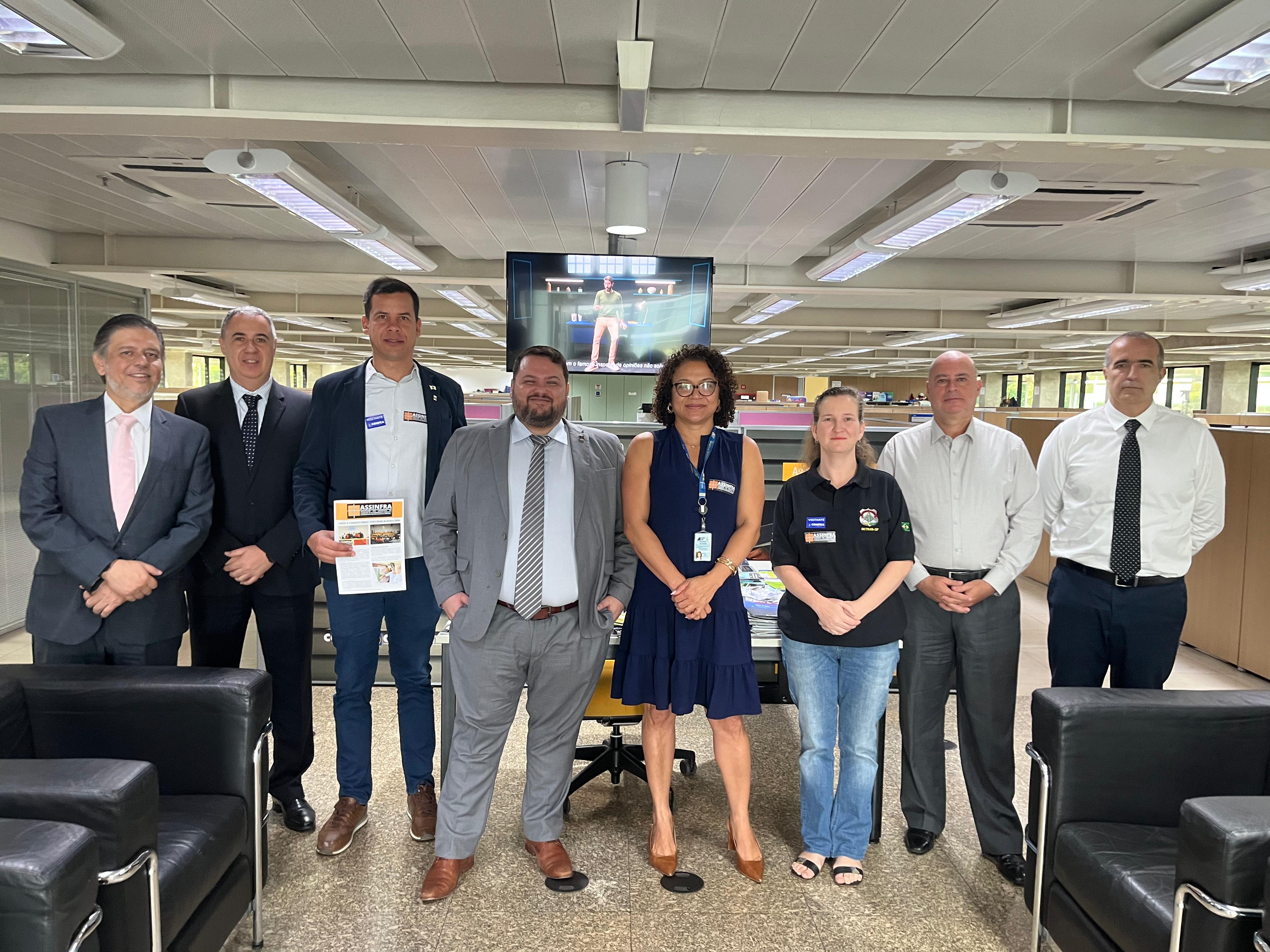 GT Engenharia, Logística Nacional e Transporte reunido com a Associação dos Servidores de Infraestrutura do DF