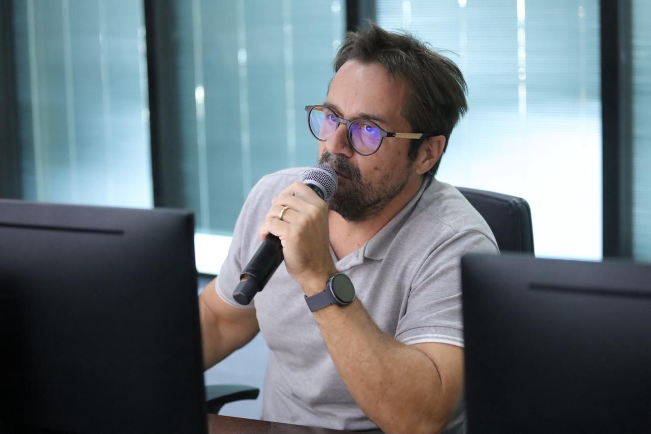 Assessor Bruno Taves apresentou a plataforma, desenvolvida por ele